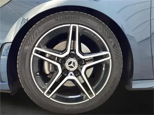Usado Mercedes B200 163 CV (119 kW) 2019 Azul Utilitario