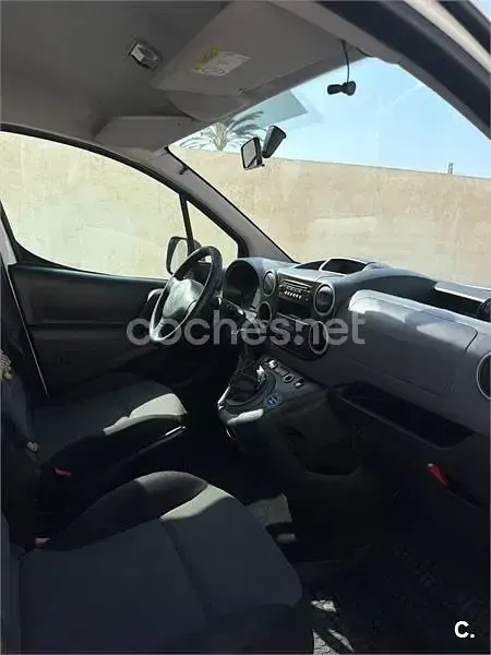 Usado Citroën Berlingo Attraction 75 CV (55 kW) 2016 Blanco Monovolumen