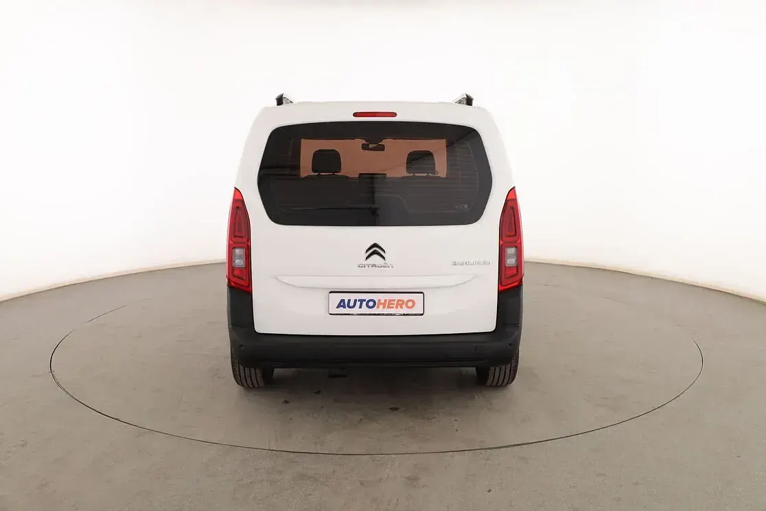 Usado Citroën Berlingo Feel 110 CV (80 kW) 2020 Blanco Monovolumen