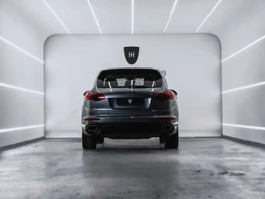 Usado Porsche Cayenne 262 CV (192 kW) 2016 Gris SUV