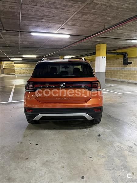 Usado VW T-Cross Advance 110 CV (80 kW) 2021 Naranja SUV