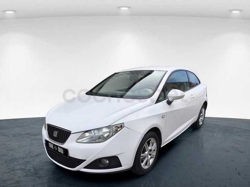 Usado Seat Ibiza SC Style 90 CV (66 kW) 2010 Blanco Utilitario