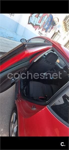 Usado Seat Altea 140 CV (102 kW) 2005 Rojo Monovolumen
