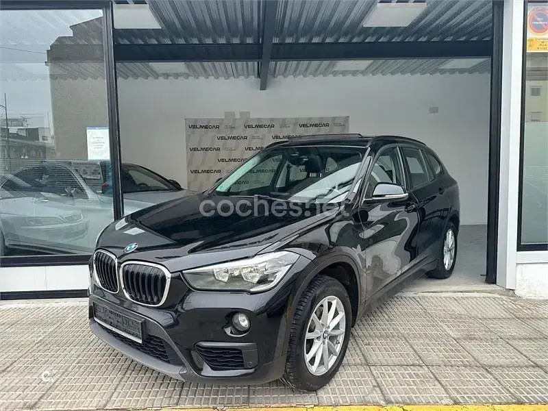 Usado BMW X1 Sport Line 136 CV (100 kW) 2017 Negro SUV