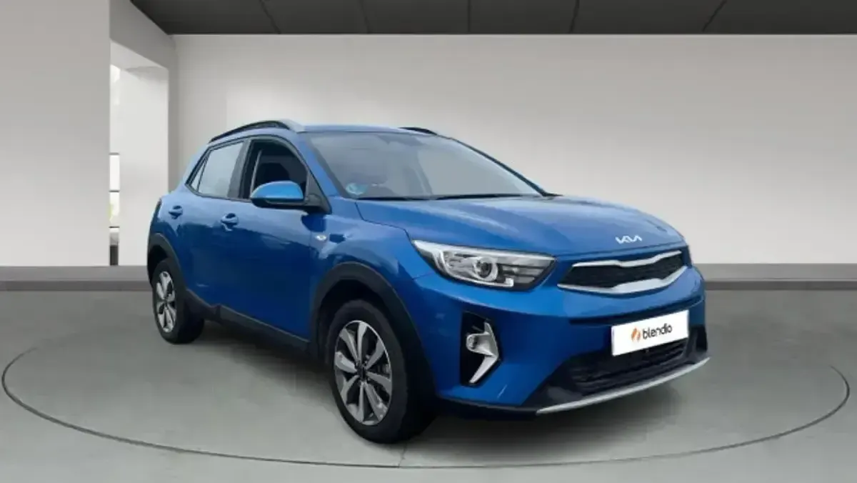 Usado Kia Stonic 100 CV (73 kW) 2025 Azul SUV