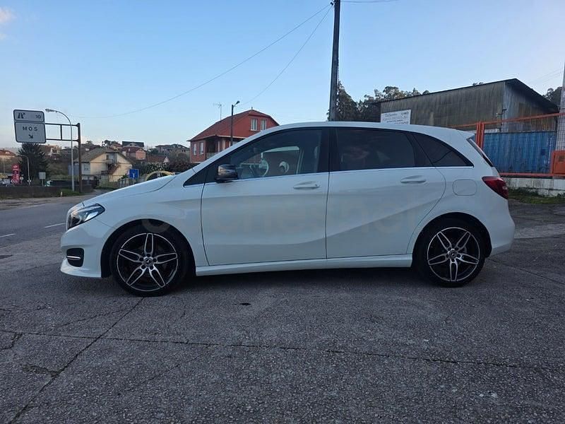 Usado Mercedes B200 150 CV (110 kW) 2019 Blanco Monovolumen
