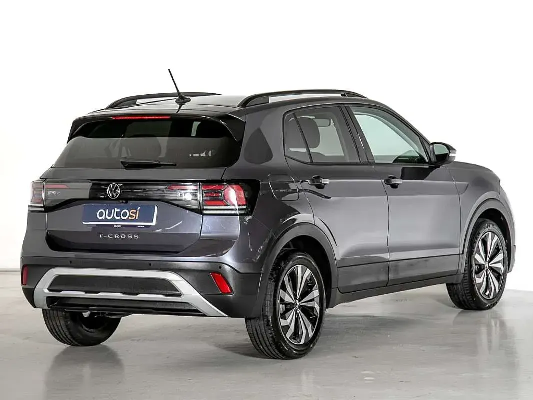 Usado VW T-Cross Life 116 CV (85 kW) 2025 Gris SUV