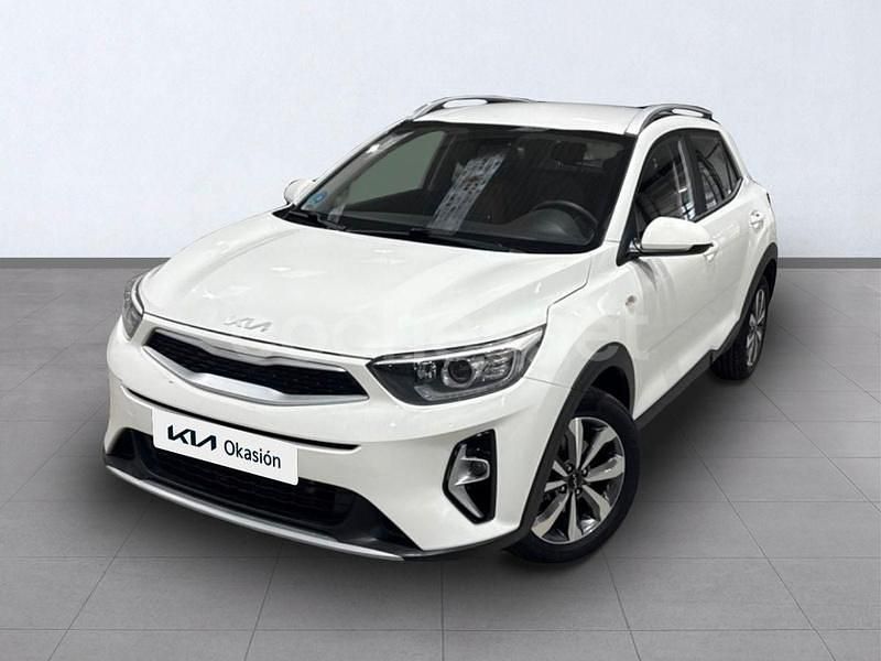 Usado Kia Stonic 100 CV (73 kW) 2021 Blanco SUV