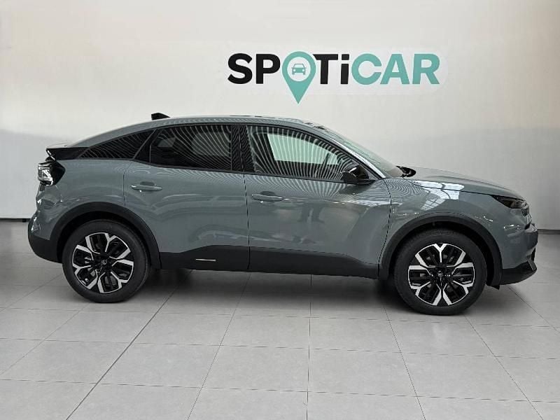 Usado Citroën e-C4 114 kW (156 CV) 2025 Verde Berlina