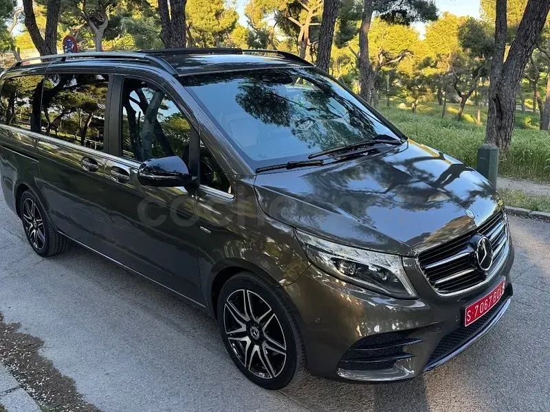 Usado Mercedes V250 Avantgarde 204 CV (150 kW) 2017 Gris / plata Monovolumen