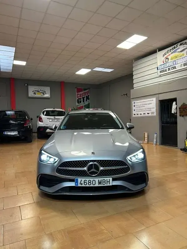 Usado Mercedes C220 200 CV (147 kW) 2021 Gris Berlina