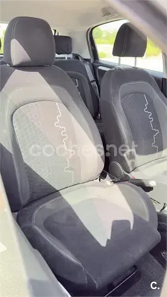 Usado Fiat Punto Lounge 69 CV (50 kW) 2014 Azul Utilitario