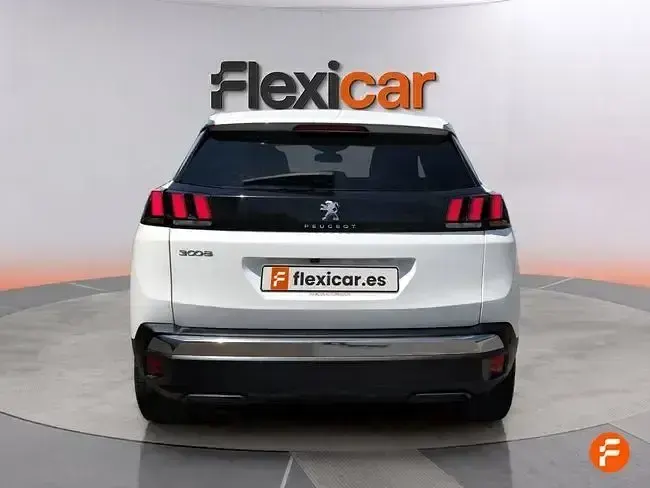 Usado Peugeot 3008 Allure 130 CV (95 kW) 2023 Blanco SUV