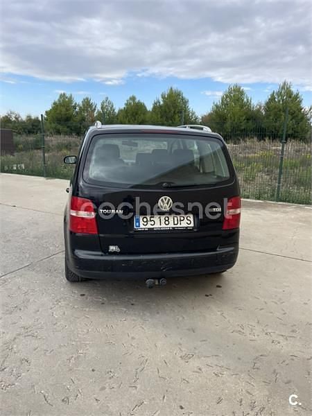 Usado VW Touran Trendline 100 CV (73 kW) 2005 Negro Monovolumen