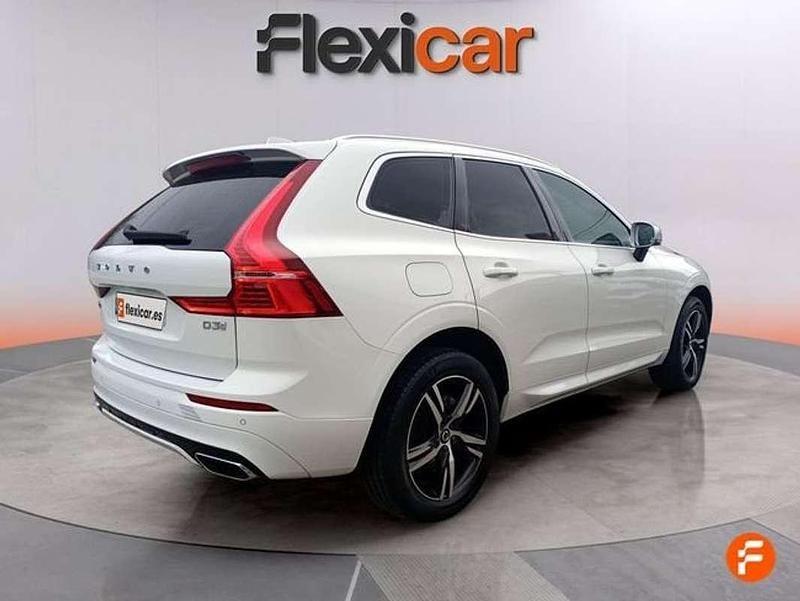 Usado Volvo XC60 R-Design 150 CV (110 kW) 2019 Blanco SUV
