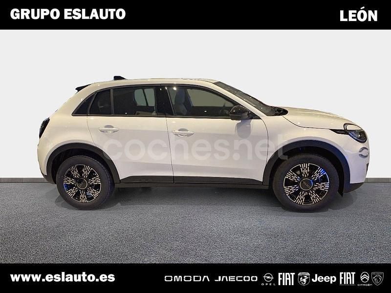 Nuevo Fiat 600 Icon 110 CV (80 kW) 2025 Blanco SUV