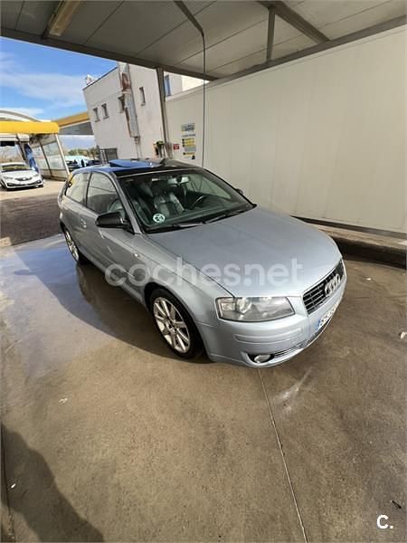 Usado Audi A3 Attraction 140 CV (102 kW) 2004 Azul Berlina