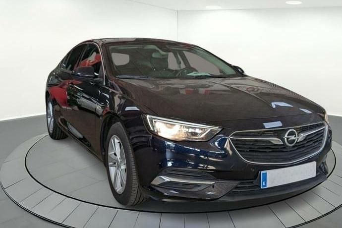 Usado Opel Insignia Edition 136 CV (100 kW) 2019 Negro Berlina