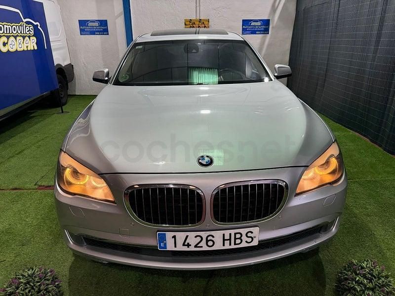Usado BMW 760L Comfort Edition 544 CV (400 kW) 2011 Gris / plata Berlina