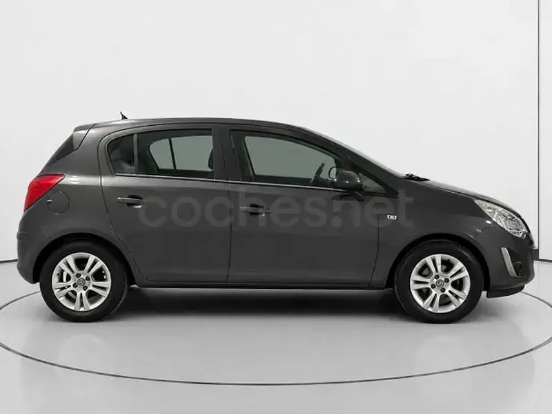 Usado Opel Corsa Selective 85 CV (62 kW) 2014 Gris / plata Utilitario