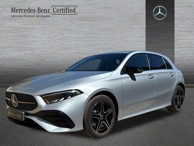 Usado Mercedes A250 AMG line 218 CV (160 kW) 2025 Plata hightech