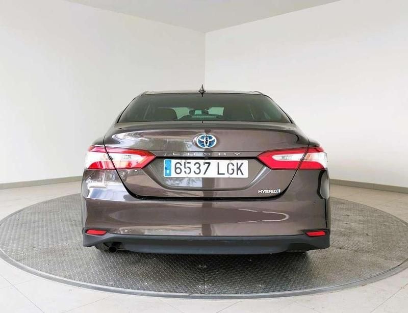 Usado Toyota Camry Advance 218 CV (160 kW) 2020 Marrón Berlina