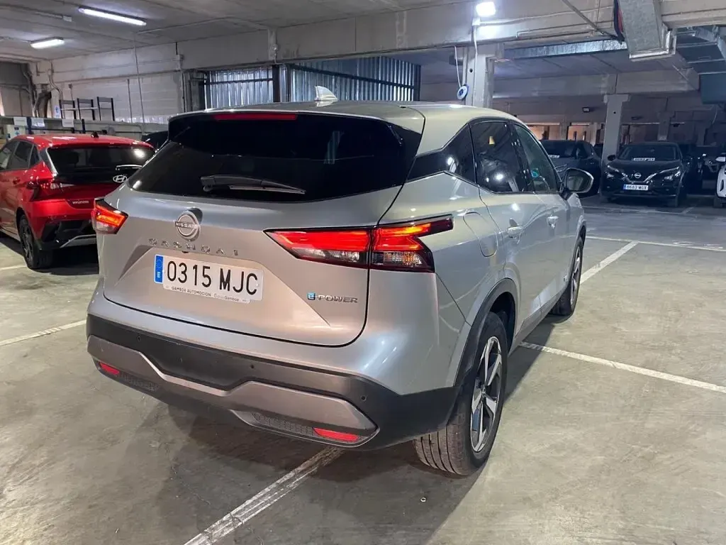 Usado Nissan Qashqai N-Connecta 190 CV (139 kW) 2023 Plata SUV