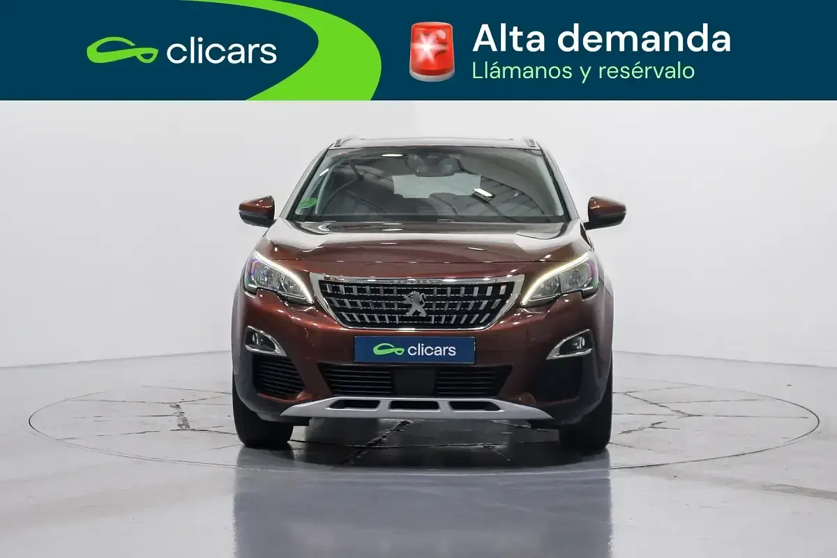 Usado Peugeot 3008 Allure 130 CV (95 kW) 2017 Marrón SUV