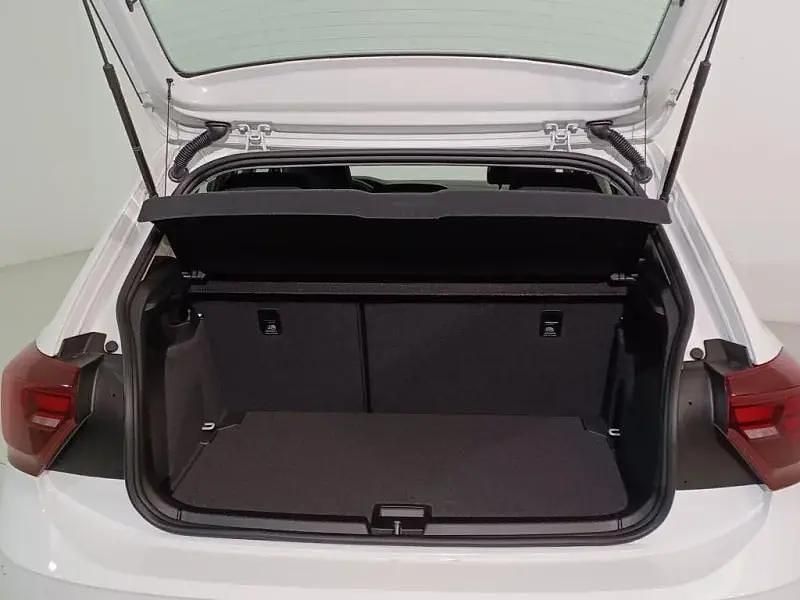 Usado VW Polo Life 95 CV (69 kW) 2024 Utilitario
