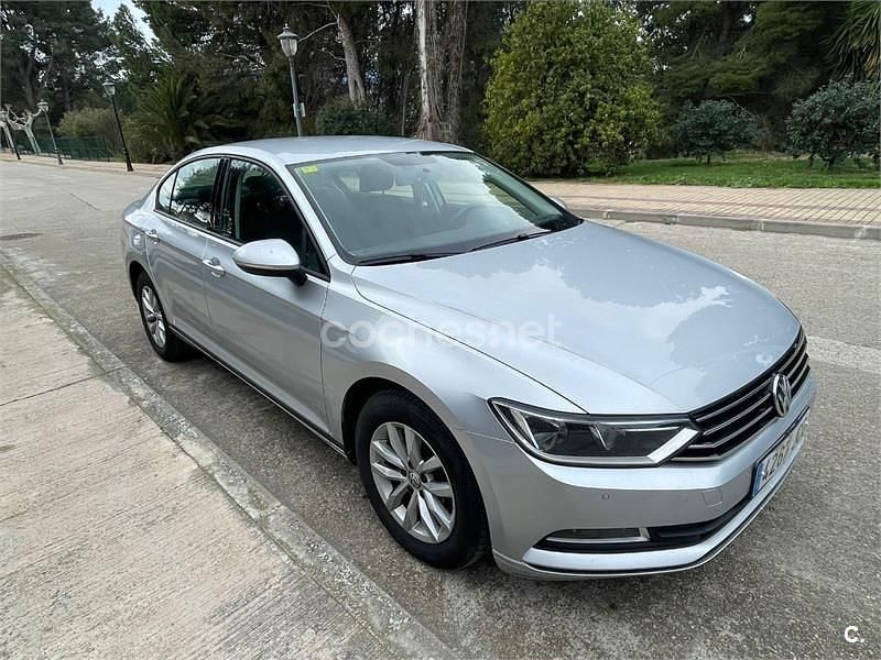 Usado VW Passat Advance 150 CV (110 kW) 2015 Gris / plata Berlina