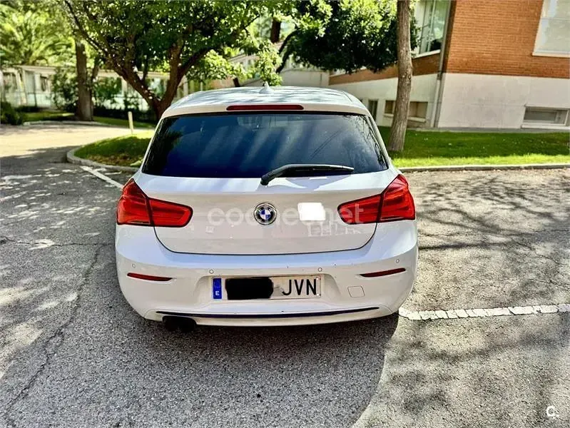 Usado BMW 120 Sport Line 184 CV (135 kW) 2016 Blanco Utilitario