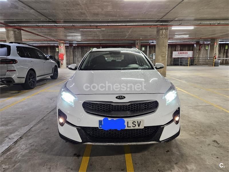 Blanco Usado 2021 Kia XCeed SUV | 16.000 € (Precio justo) - Imagen 1/4