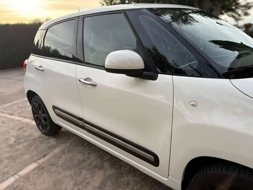 Usado Fiat 500L 84 CV (61 kW) 2013 Blanco Monovolumen