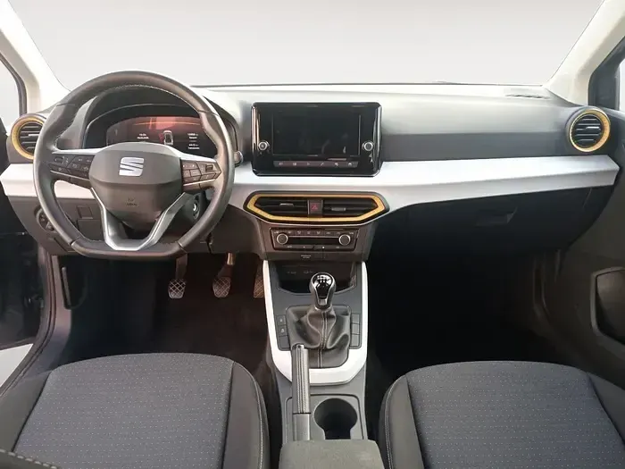 Usado Seat Arona Style 115 CV (84 kW) 2025 Gris SUV