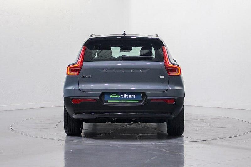 Usado Volvo XC40 Core 169 kW (231 CV) 2022 Eléctrico SUV