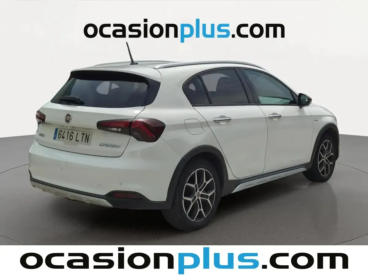 Usado Fiat Tipo Cross 101 CV (74 kW) 2021 Blanco Berlina