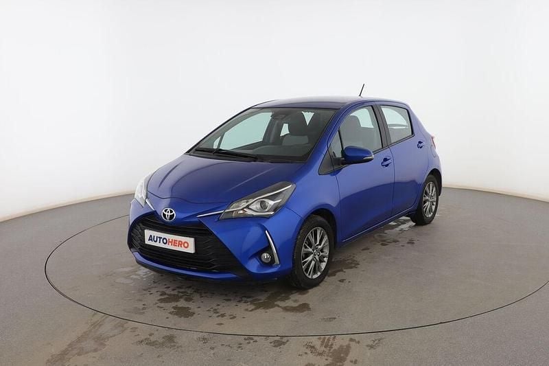 Azul Usado 2017 Toyota Yaris Active Utilitario | 11.999 € (Precio justo) - Imagen 1/3