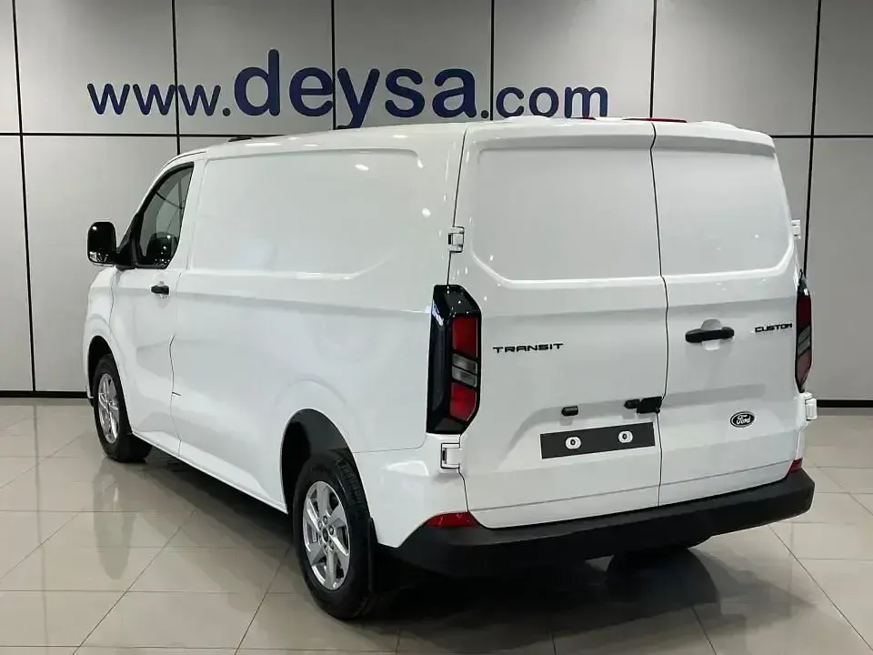 Usado Ford Transit Custom Trend 150 CV (110 kW) 2023 Blanco Van