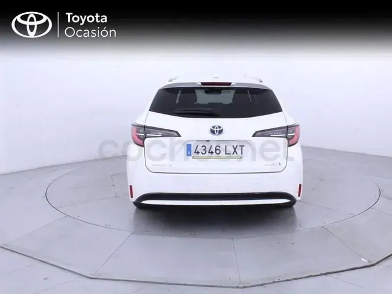 Usado Toyota Corolla Active 122 CV (89 kW) 2022 Blanco Familiar