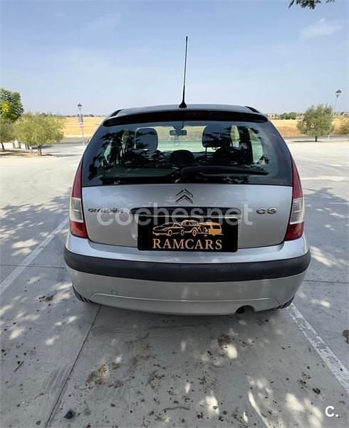 Usado Citroën C3 70 HP (51 kW) 2007 Cinzento Sedan