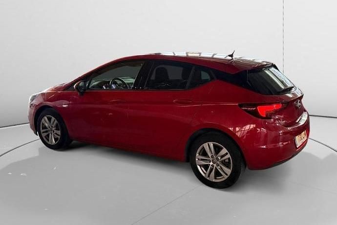 Usado Opel Astra S 110 CV (80 kW) 2020