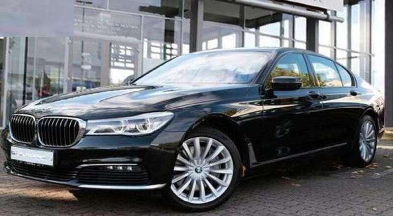 Negro Usado 2017 BMW 750 Berlina | 47.100 € - Imagen 1/4