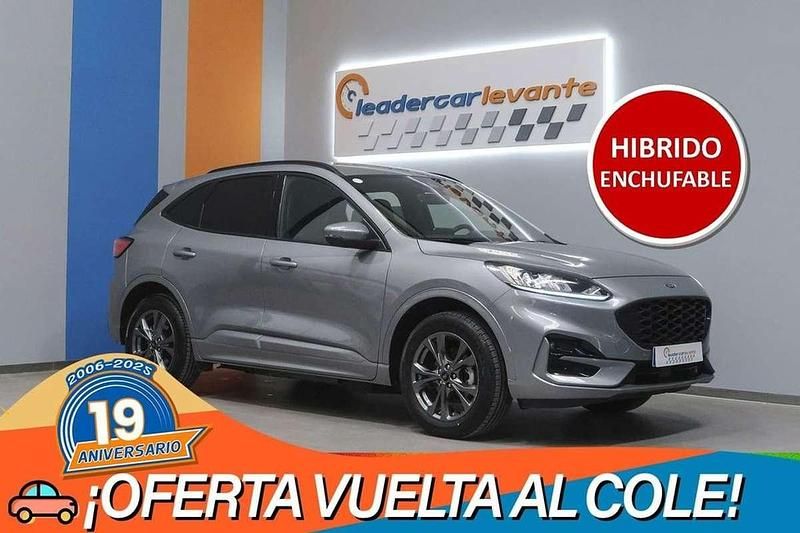 Gris Usado 2022 Ford Kuga ST-Line SUV | 18.900 € (Buen precio) - Imagen 1/4
