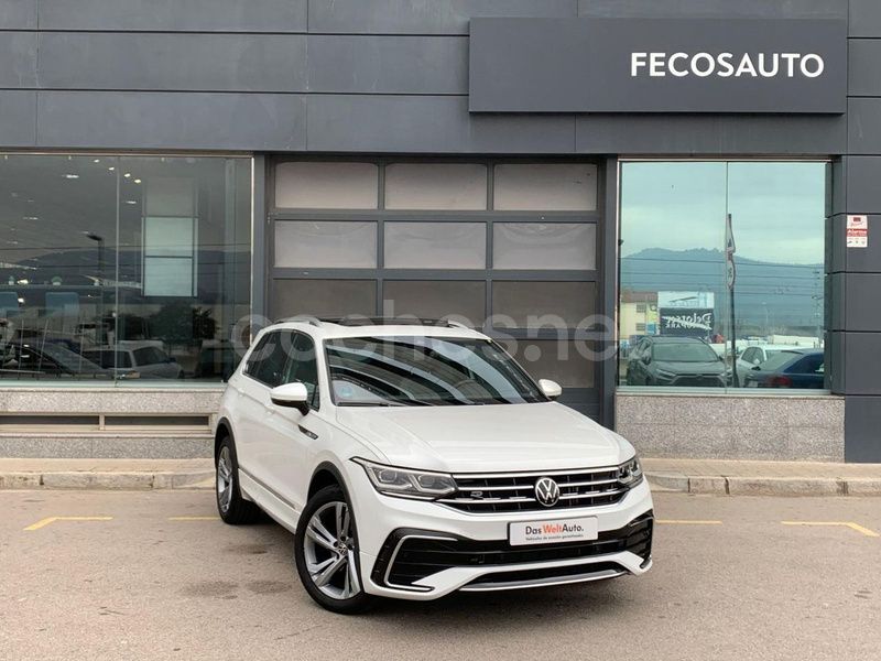 Blanco Usado 2022 VW Tiguan R-line SUV | 36.890 € (Un poco caro) - Imagen 1/4