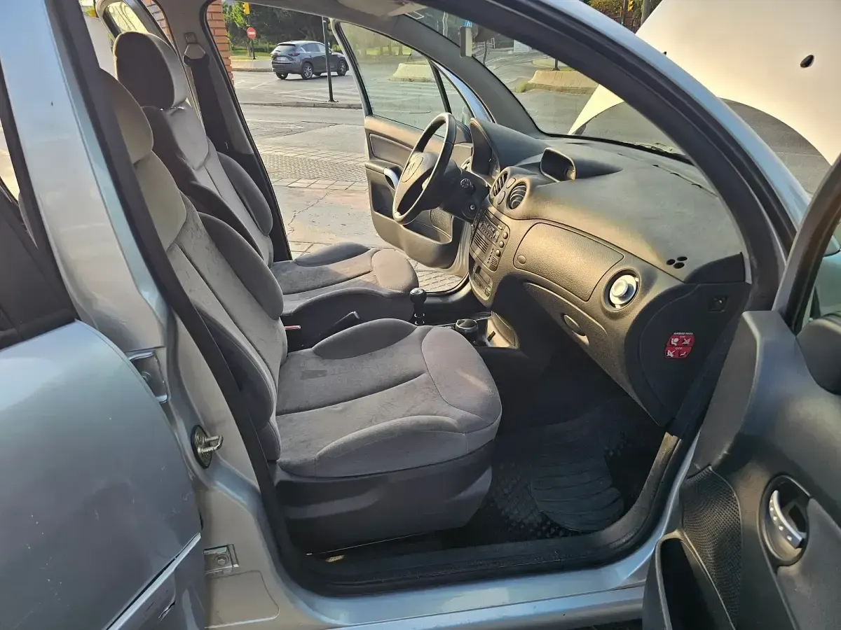 Usado Citroën C3 70 CV (51 kW) 2004 Berlina