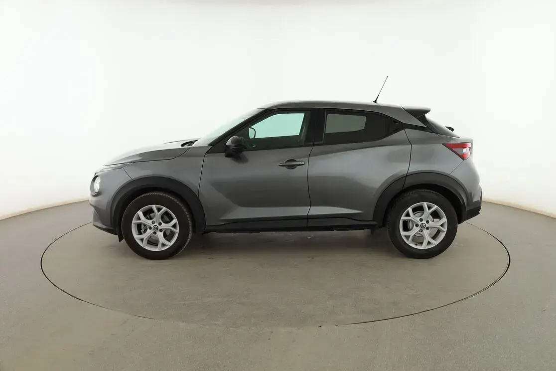 Usado Nissan Juke Acenta 114 CV (83 kW) 2021 Gris SUV