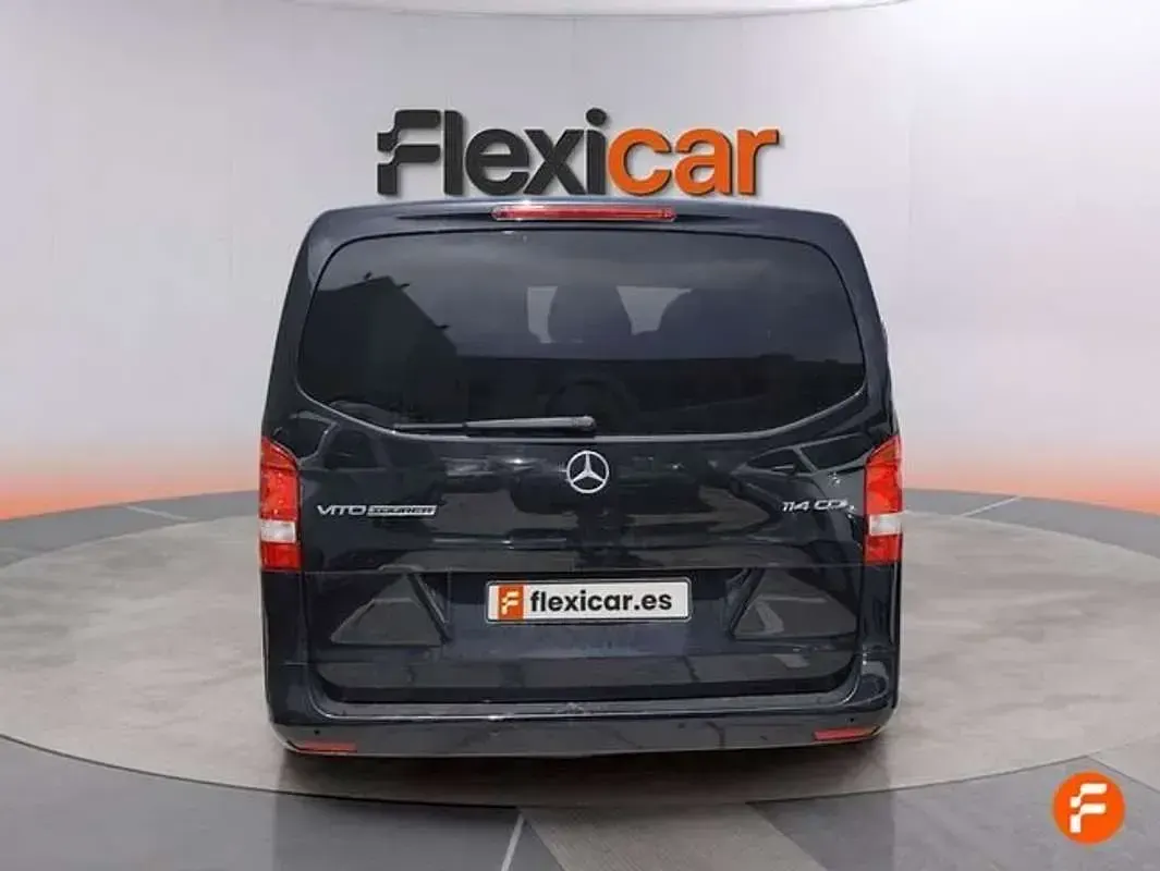 Usado Mercedes Vito 136 CV (100 kW) 2019 Negro Van