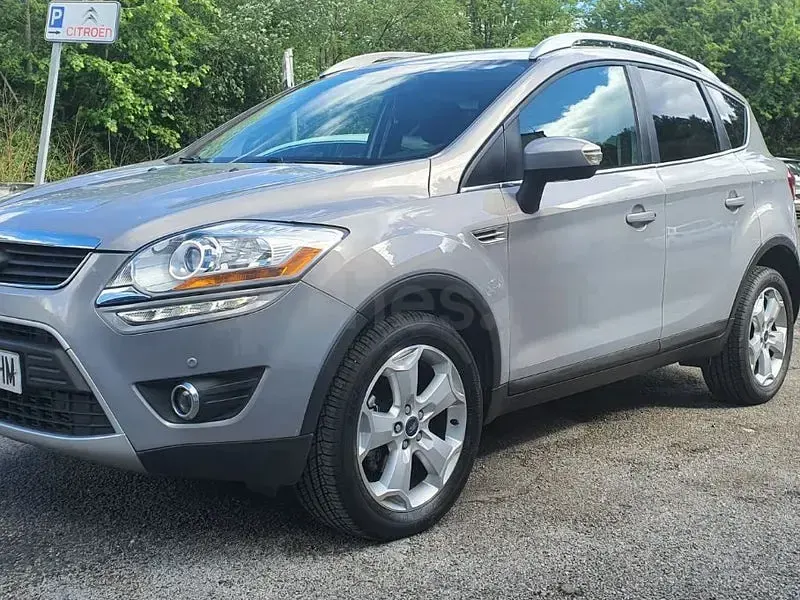 Usado Ford Kuga Titanium S 140 CV (102 kW) 2011 Gris / plata SUV