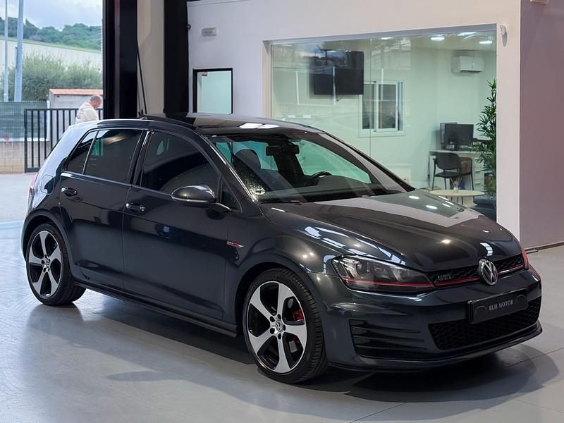 Usado VW Golf VII GTI 220 CV (161 kW) 2014 Gris Utilitario