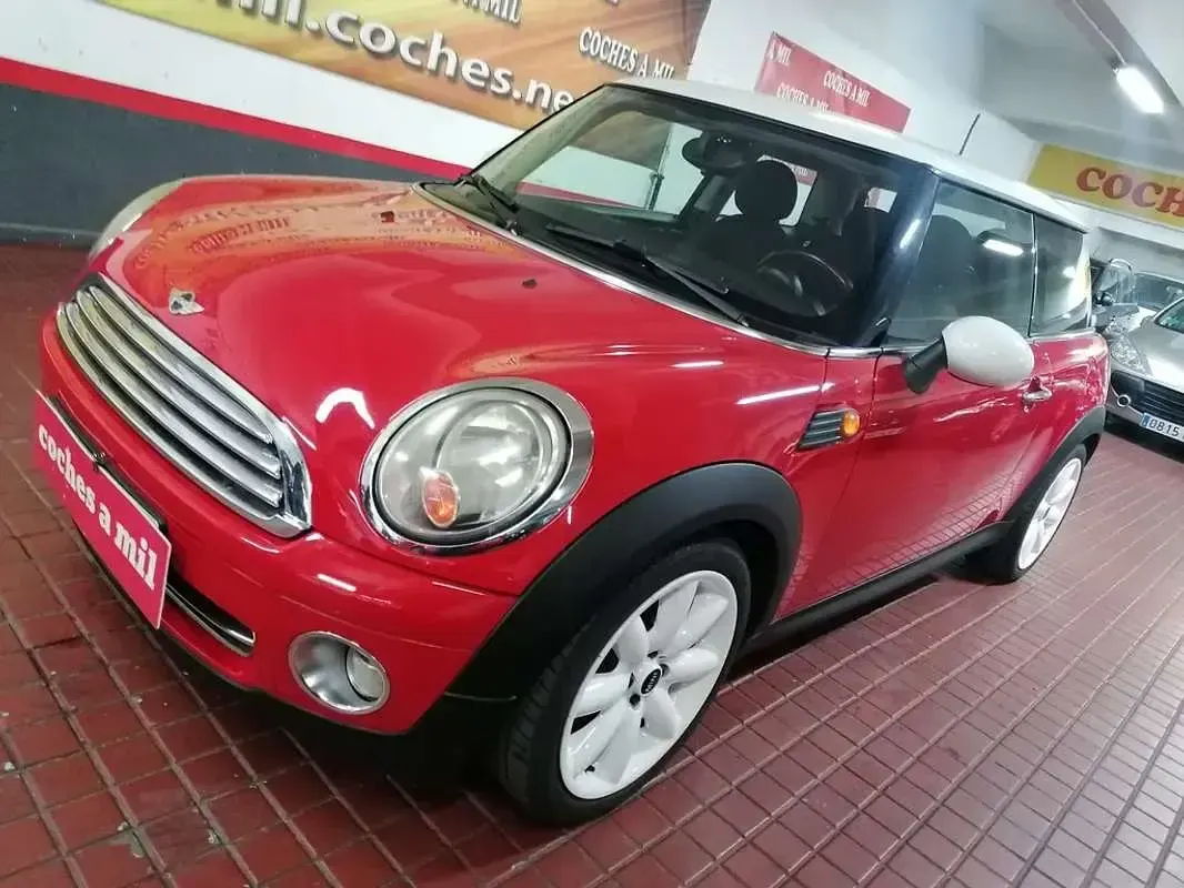 Używany Mini ONE 95 KM (69 kW) 2007 Czerwony Hatchback